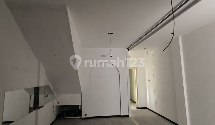Shop House for Sale on Jalan Kendalsari Nirwana Executive, Surabaya