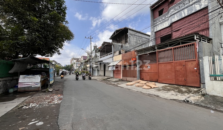 House for Sale in Simolawang Baru, Surabaya, Kapasan Area 2