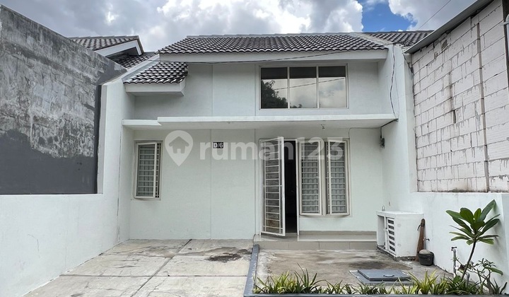 Rumah Djual di Green Mansion Regency Lontar Surabaya, Siap Huni