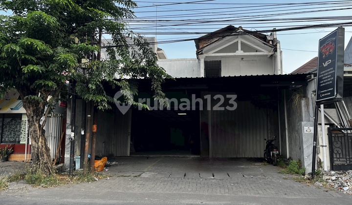 Shop House for Rent in Dukuh Kupang, Surabaya. Near Mayjen Sungkono 1