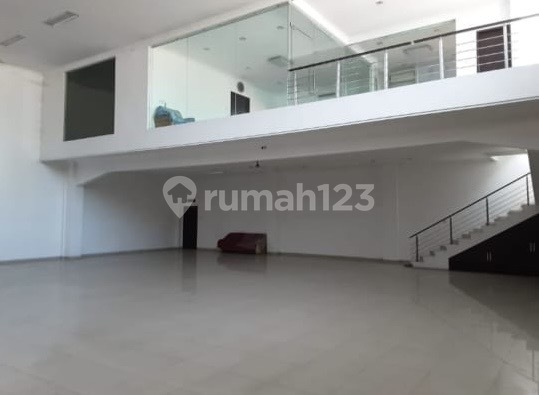 Corner Ruko for Sale / Rent on Jalan Raya Pucang Anom Timur Surabaya 2