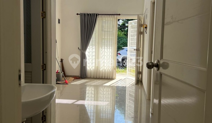 House for Sale in Green Mansion Regency Lontar Surabaya, Move-In Ready 2