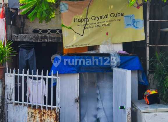 Rumah tua di Karang Anyar Jakarta Pusat Rumah tua di Karang Anyar Jakarta Pusat