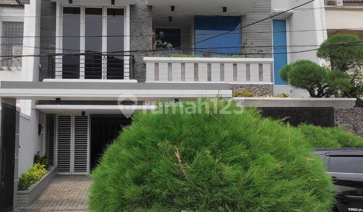 Rumah di Green Garden, Salah Satu Rumah Yang Paling Bagus di Komplek Tsb