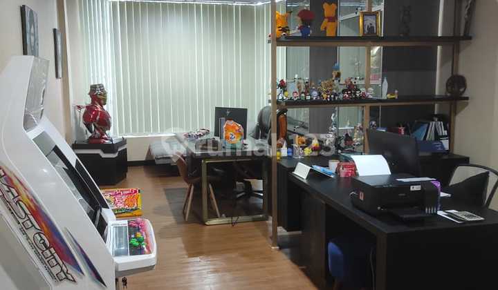 4-Story Shop House, Dr. Saharjo Street. Newly Renovated and Very Luxurious 2