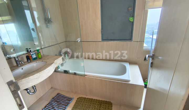 Apartemen FX Residence 3 BR, Fully Furnished. Lokasi Strategis 2
