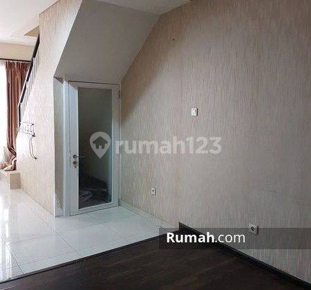 Rumah 2 Lantai Sudah Renovasi Semi Furnished di Pik1, Cluster Layar Permai, Jakarta Utara 2