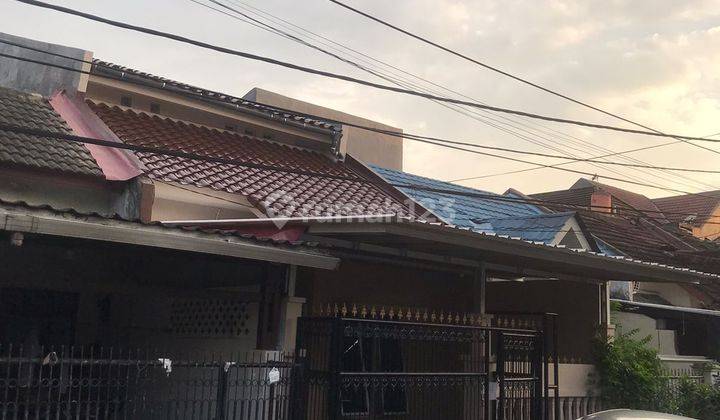 Dijual disewakan Rumah Sudah Renovasi Unfurnished SHM di Bsd City, Tangerang 1