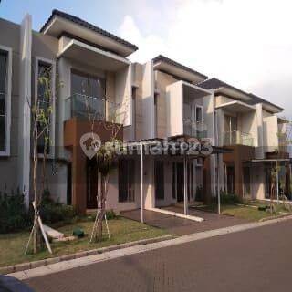 Rumah 2 Lantai di Cluster Orchestra Golf Island Pik Furnished 1