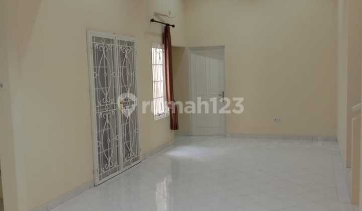 Ready to Occupy and Neat House in Sentul City 2
