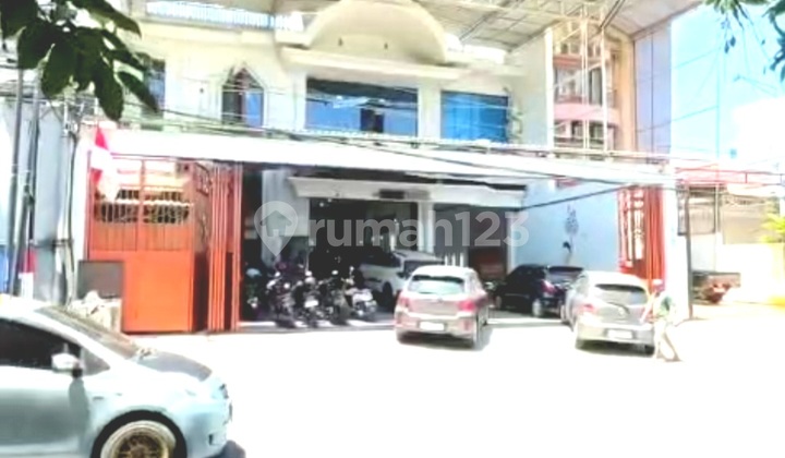 Turun Harga Rumah Mewah Pusat Kota Jl Biliton, Gubeng, Surabaya Turun Harga Rumah Mewah Pusat Kota Jl Biliton, Gubeng, Surabaya