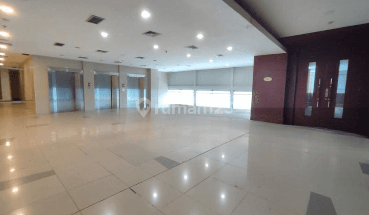 Dijual Gedung Kantor 8 Lantai Pusat Kota Jalan Raya Dekat A Yani 2