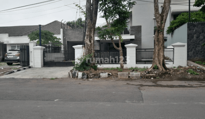 Dijual Rumah Usaha Siap Pakai Pusat Kota Jalan Wr Supratman 1