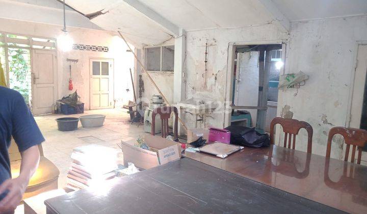 Dijual Rumah Usaha Pusat Kota di Jalan Sulawesi, Surabaya 2