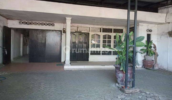 Dijual Rumah Usaha Pusat Kota di Jalan Sulawesi, Surabaya 1