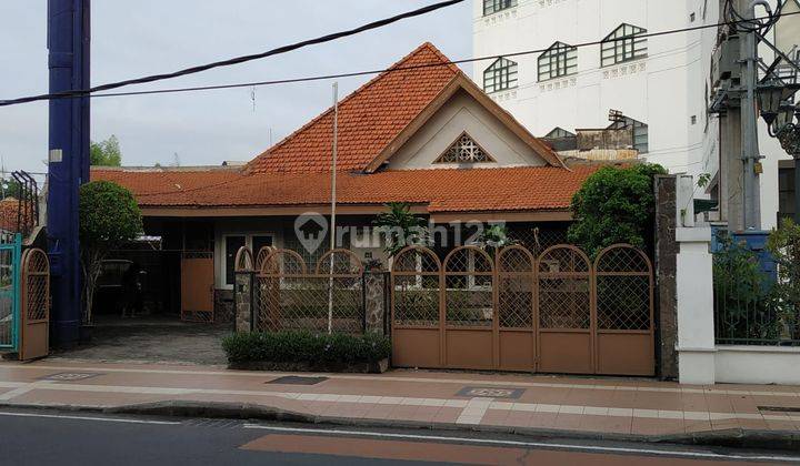 Dijual Rumah Hitung Tanah Jalan Raya Darmo Surabaya 1