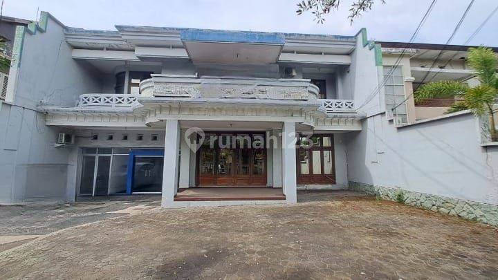 Dijual Rumah 2 lantai Siap Huni Jalan Raya Joyoboyo. 1