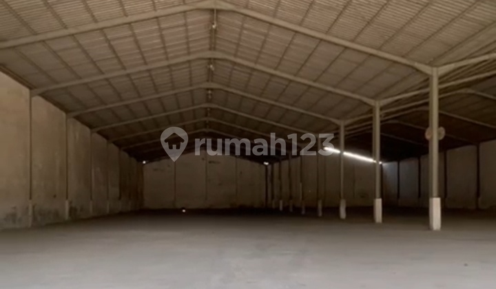 For Rent Warehouse in Manyar Gresik Near Jiipe Port and Toll Road