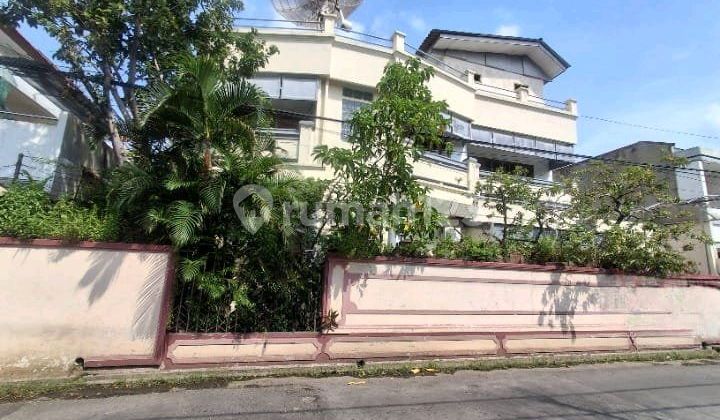 Murah Dijual Rumah 2,5 Lantai di Lebak Jaya 1