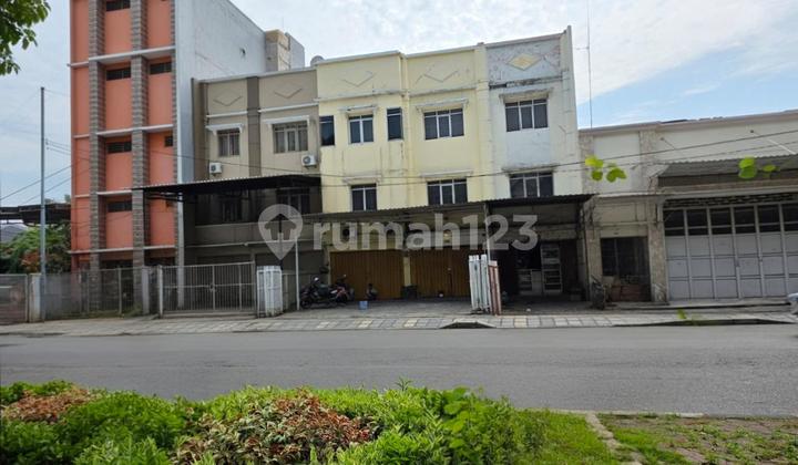 For Sale 2 Side-by-Side Shop Houses in the City Center on Arjuna Main Road, Surabaya 2