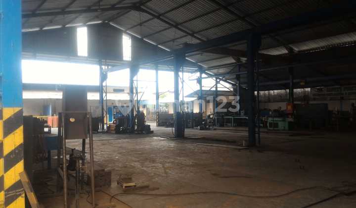 Cheap For Sale, Former Factory Ready to Use, Main Road Singosari Malang Cheap For Sale, Former Factory Ready to Use, Main Road Singosari Malang
