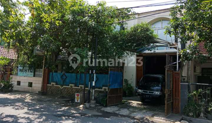 "Cheap! Business House / Warehouse for Sale in South Wonorejo, Rungkut" "Cheap! Business House / Warehouse for Sale in South Wonorejo, Rungkut"