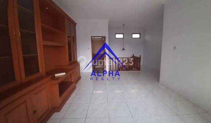 Disewakan Rumah Murah dan Bagus Sindanglaya Bandung 5