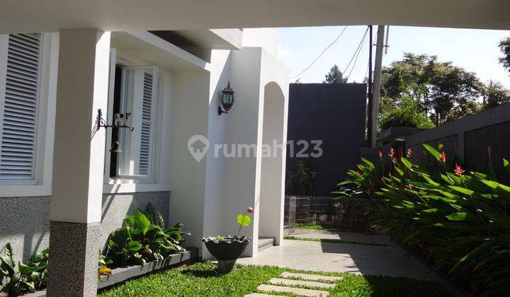 Dijual Murah Rumah Cantik Semi Furnished Di Setiabudi Bandung 2