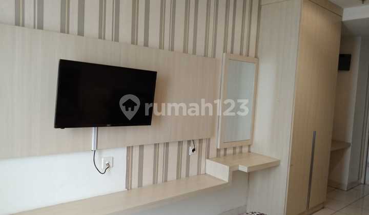 Apartement Studio Furnish View Kolam Renang Dan Bukit Hambalang 2