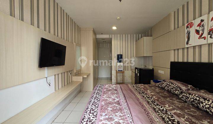 Apartement Studio Furnish View Kolam Renang Dan Bukit Hambalang