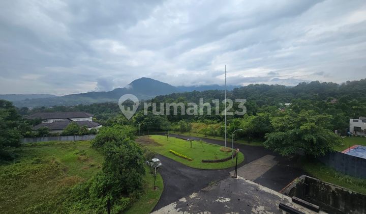 Bangunan Rumah Mewah Depan Rumah Artis Tinggal Finishing