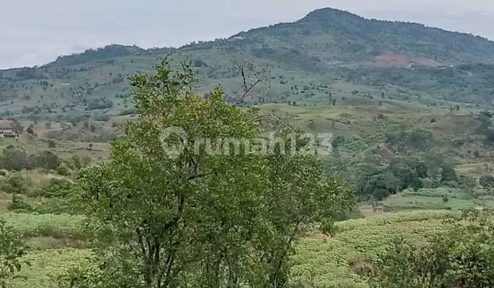 Land on Route 2 of Puncak Hambalangan with Mountain Views