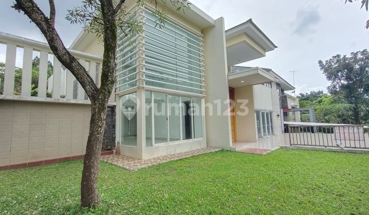 Nice House Front Cluster, Spacious Yard