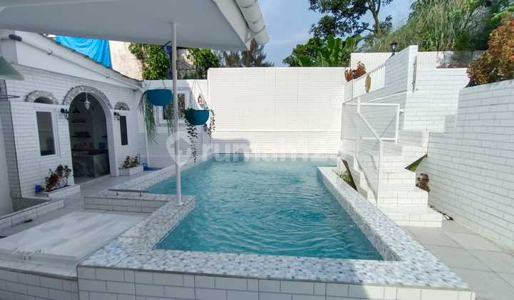 Rumah Mewah Dilengkapi Kolam Renang Private Sentul City Rumah Mewah Dilengkapi Kolam Renang Private Sentul City