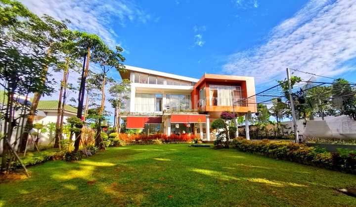 Rumah Mewah Semi Furnisch View Golf Pegunungan 1