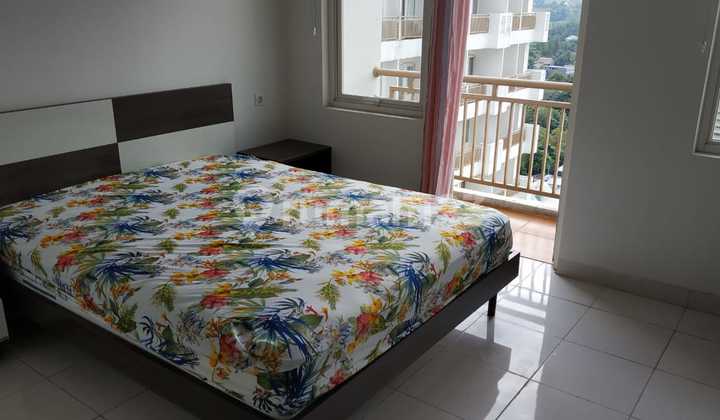 Sentul Tower Apartment 5 Minutes to Toll Exit