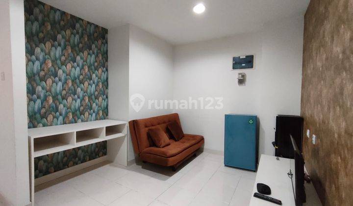 Apartment 2 BR Semi Furnished Sentul Tower 1