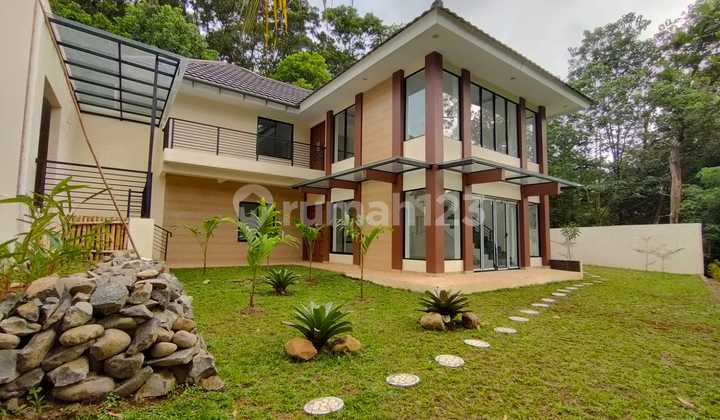 Rumah Villa View Pegunungan Posisi Hook Halaman Luas 2