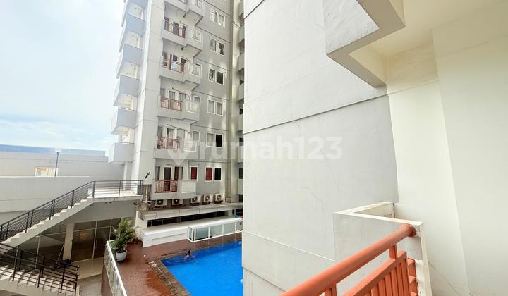 Sentul Tower Apartment 4 Minutes to Toll Exit