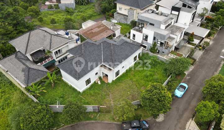 Rumah Halaman Luas, Bonus Design, Lingkungan Asri, Sentul City