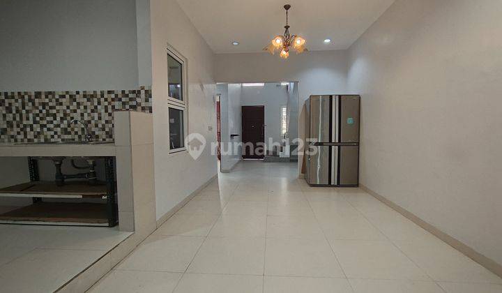 Rumah Bagus Siap Huni Semi Furnish Sentul City 2