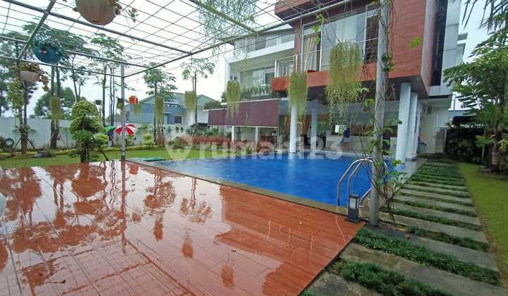Rumah Mewah Siap Huni, Kolam Renang Halaman Luas, View Pegunungan