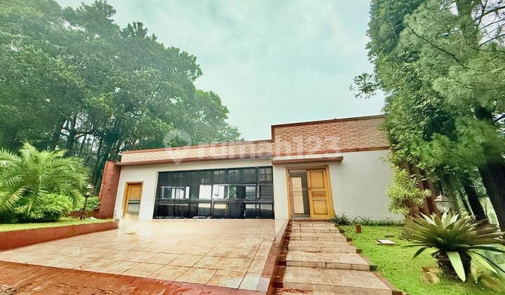 Rumah Bagus Halaman Luas View Belakang Green Area Sentul City