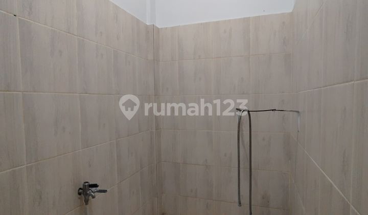 Rumah Bagus Semi Furnished SHM Sentul City, Bogor 2