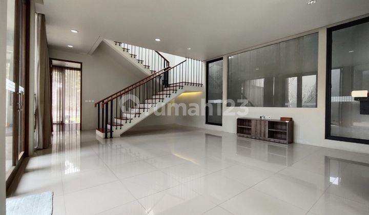 Rumah Bagus Siap Huni Semi Furnich Pemandangan Asri 2