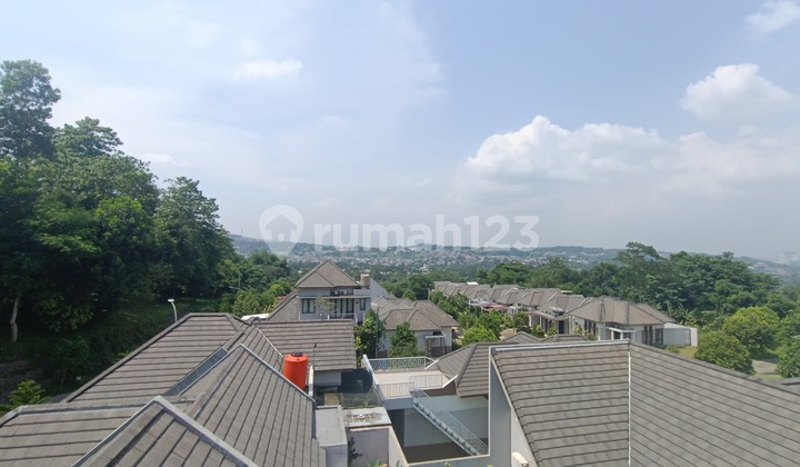 Rumah Minimalis 2 lantai di tambah Rooftop  2