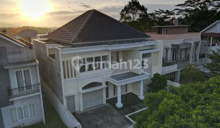 Rumah Bagus Unfurnished HGB Sentul City, Bogor