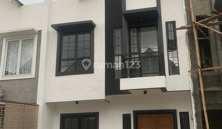 Dijual Rumah Modern Minimalis Cantik Di Perumahan De Viva Bintaro 1