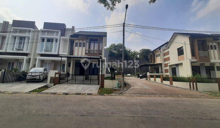 Dijual Rumah Cantik, Hoek Baru Siap Huni Di Cendana Residence 1