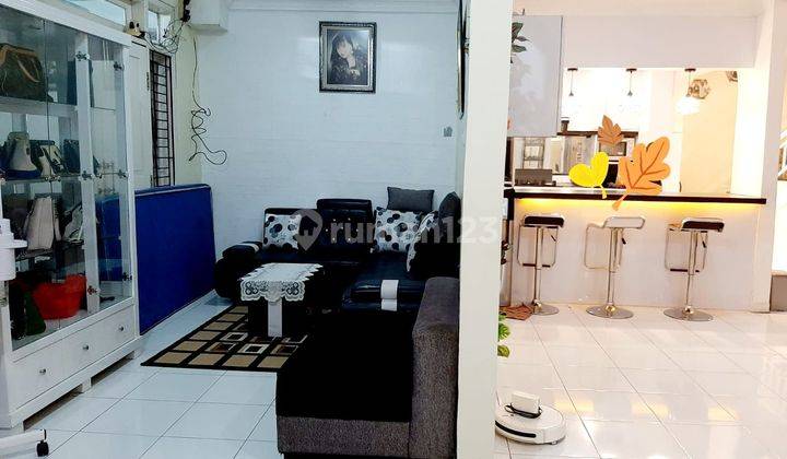 Dijual Rumah Di Perumahan Reni Jaya Pamulang Full Furnished 2